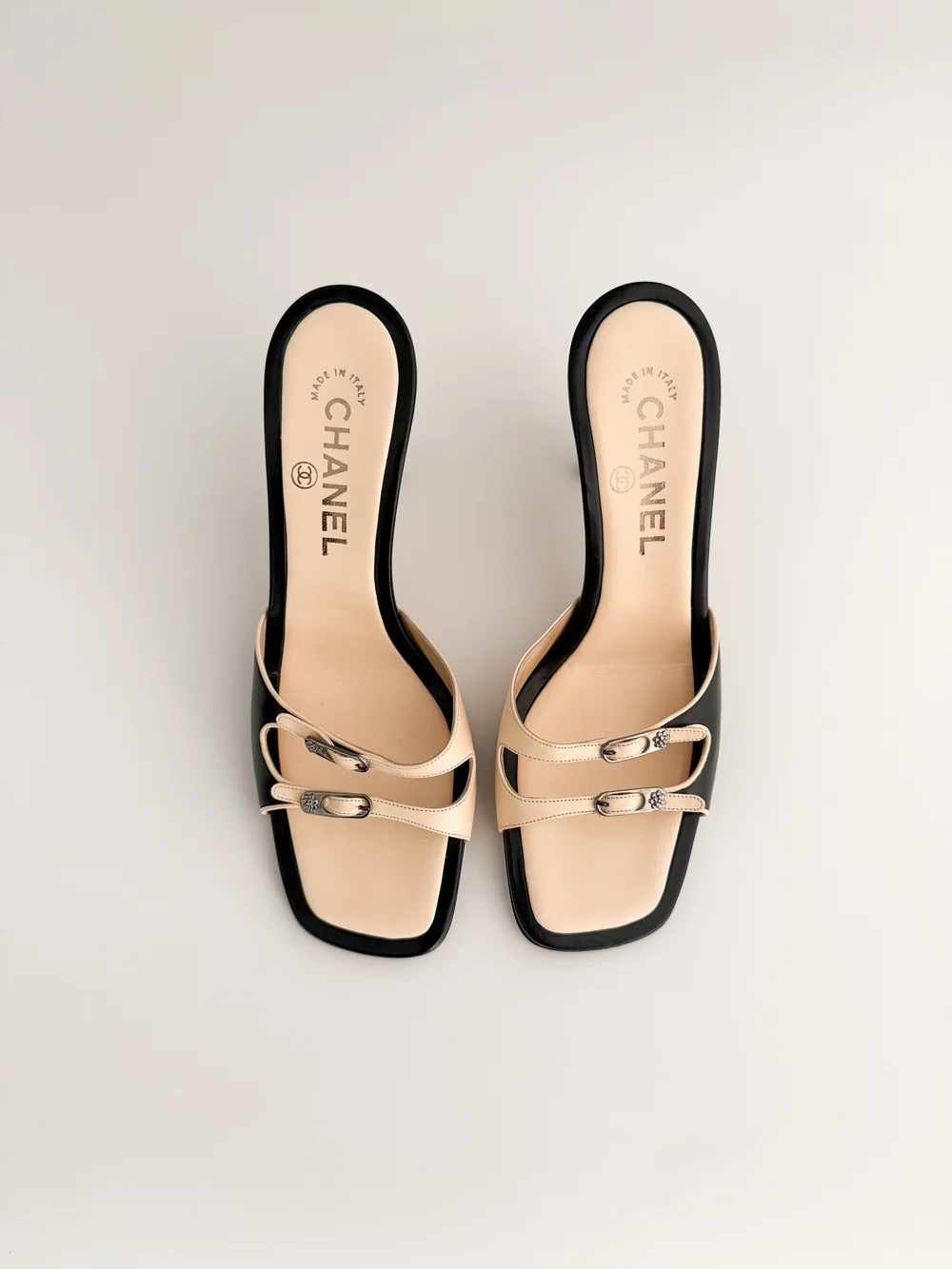 Chanel Vintage Black & Cream Camellia Sandal Heels (US 7